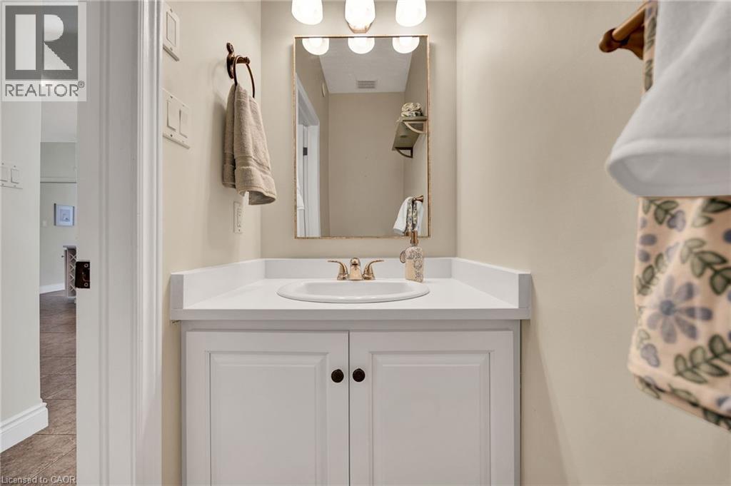 232 The Lions Gate, Waterloo, Ontario  N2L 6M5 - Photo 38 - 40814994