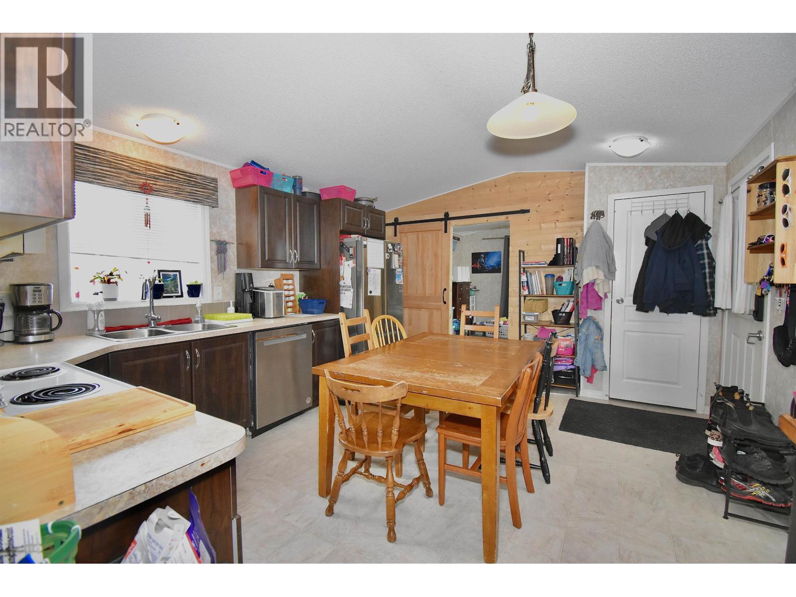 114 1413 Sunshine Coast Highway, Gibsons, British Columbia  V0N 1V5 - Photo 8 - R3107315