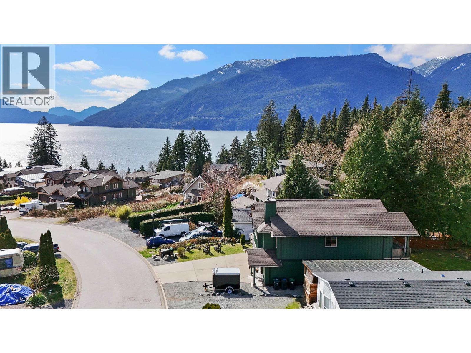 746 Upper Crescent, Squamish, British Columbia  V8B 1J2 - Photo 37 - R3107331