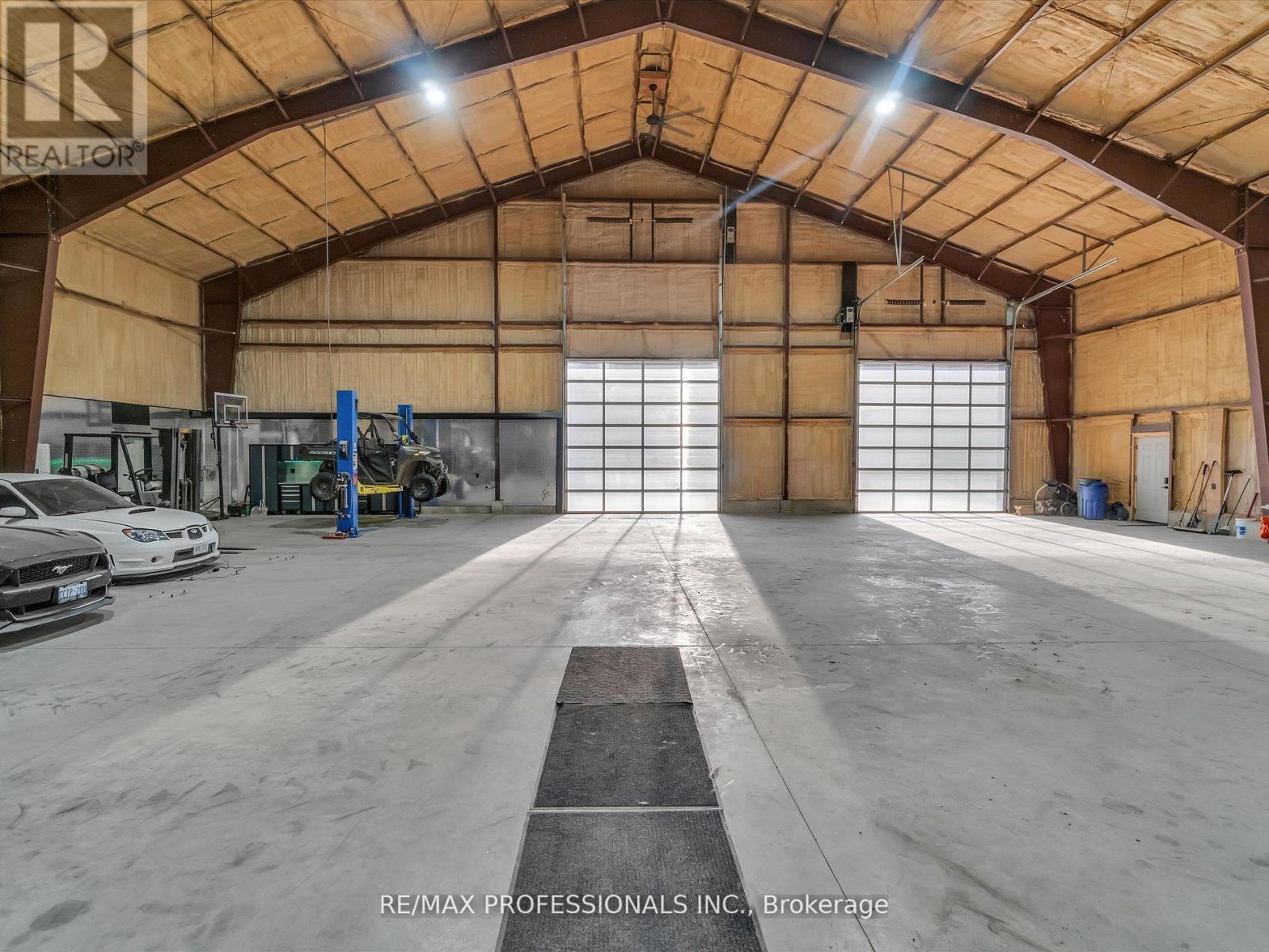 2320 Highway 117, Lake Of Bays, Ontario  P0B 1A0 - Photo 7 - X12651386