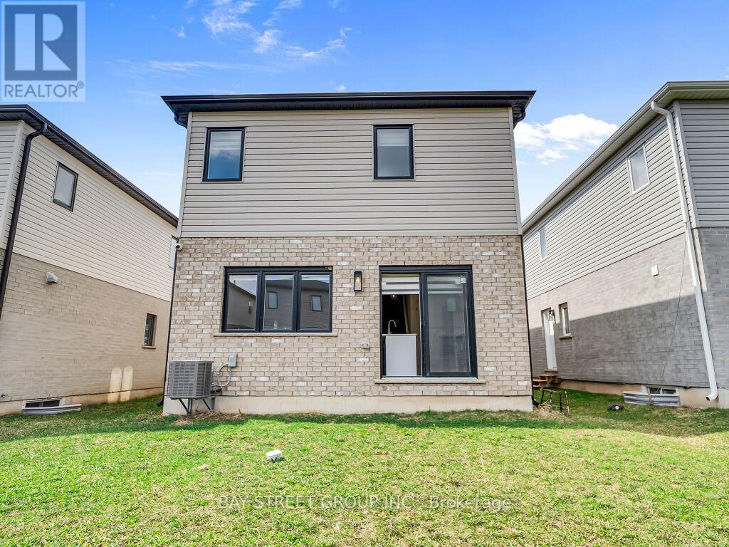126 Byers Street, London South, Ontario  N6L 0G5 - Photo 46 - X12833872