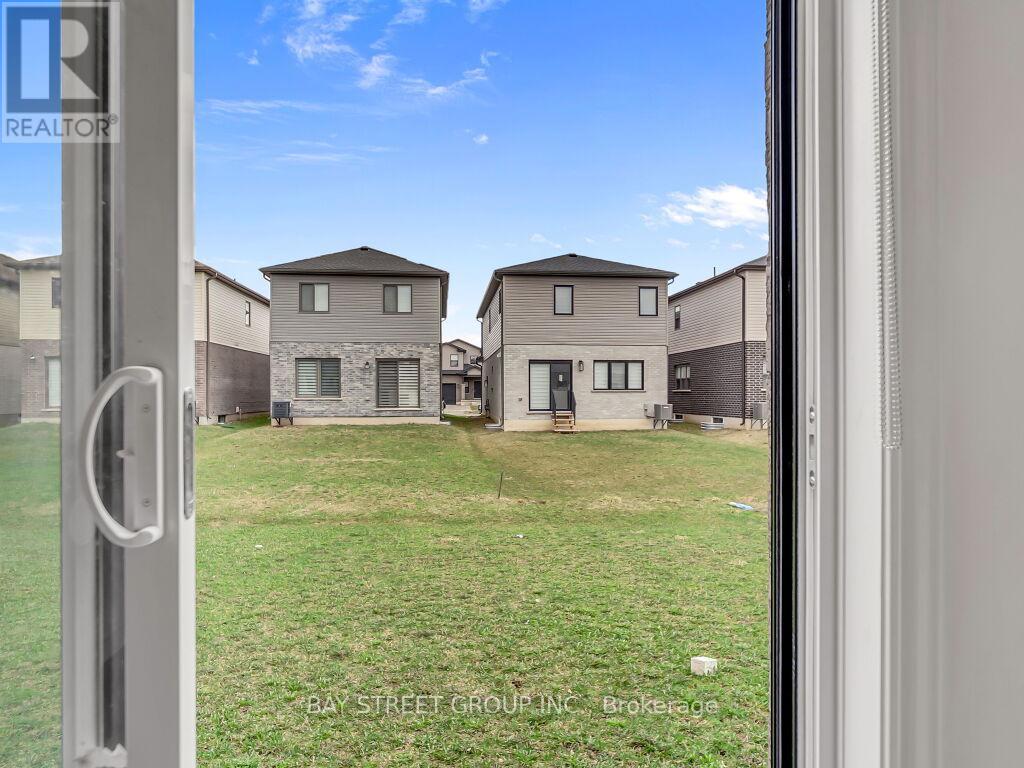 126 Byers Street, London South, Ontario  N6L 0G5 - Photo 47 - X12833872