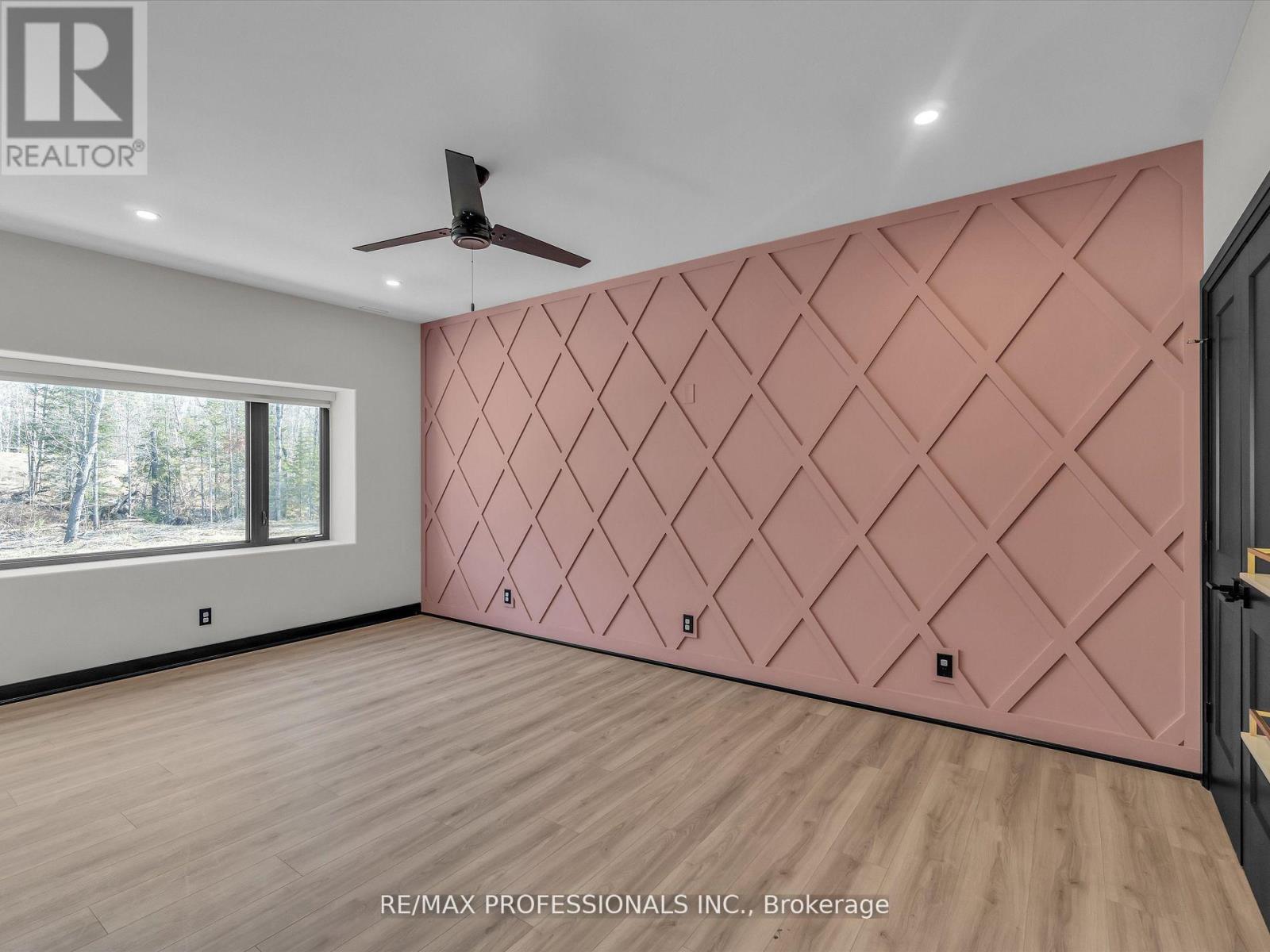 2320 Highway 117, Lake Of Bays, Ontario  P0B 1A0 - Photo 28 - X12651386