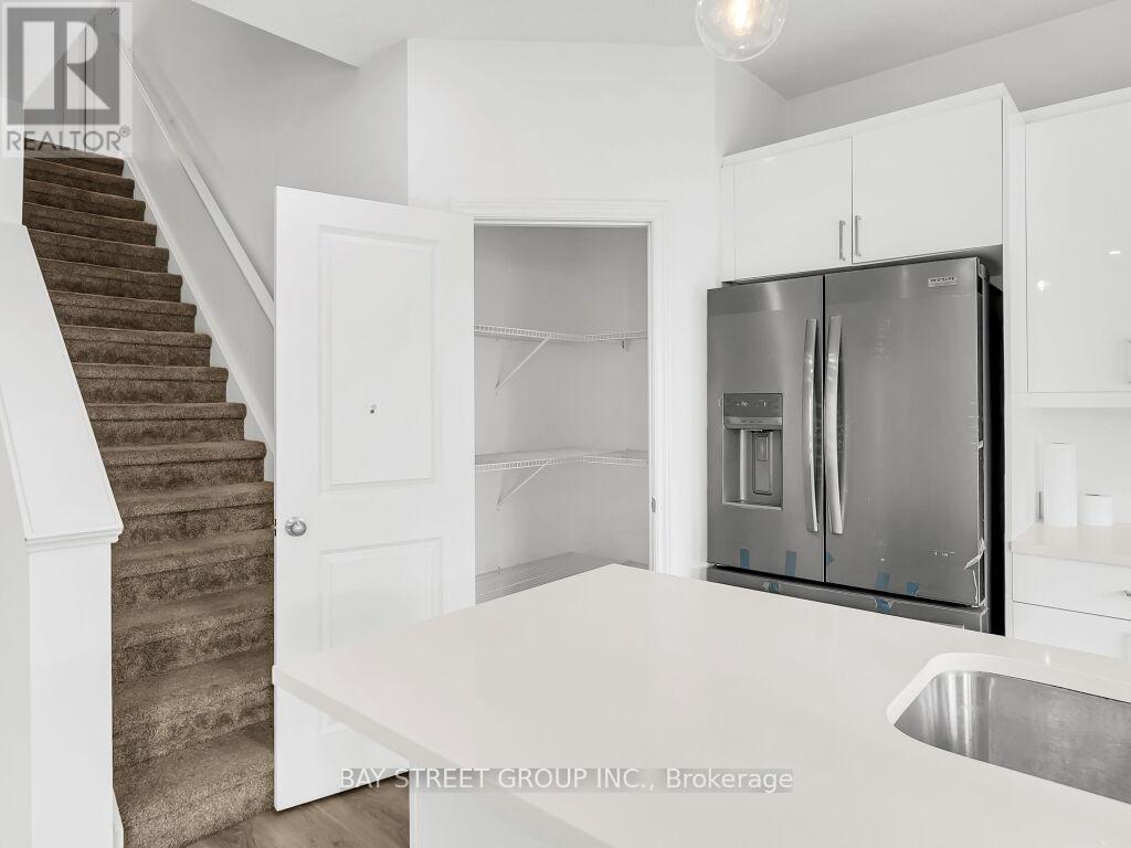 Photo 16 of 48 for 126 Byers Street