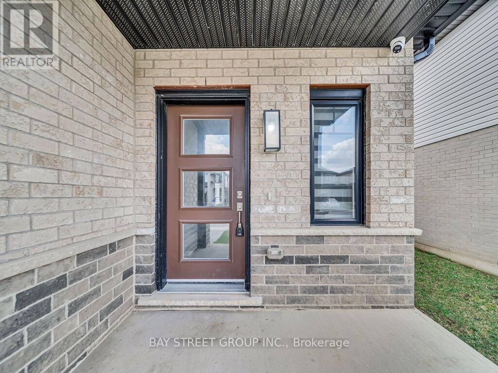 126 Byers Street, London South, Ontario  N6L 0G5 - Photo 5 - X12833872