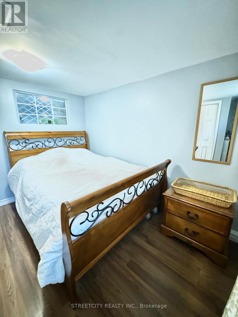 237 Homestead (Basement ) Crescent, London North, Ontario  N6G 2E7 - Photo 10 - X12965448