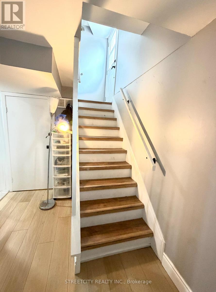 237 Homestead (Basement ) Crescent, London North, Ontario  N6G 2E7 - Photo 5 - X12965448