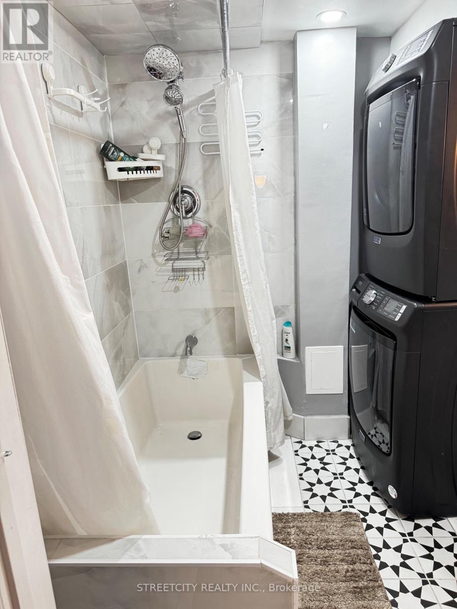 237 Homestead (Basement ) Crescent, London North, Ontario  N6G 2E7 - Photo 8 - X12965448