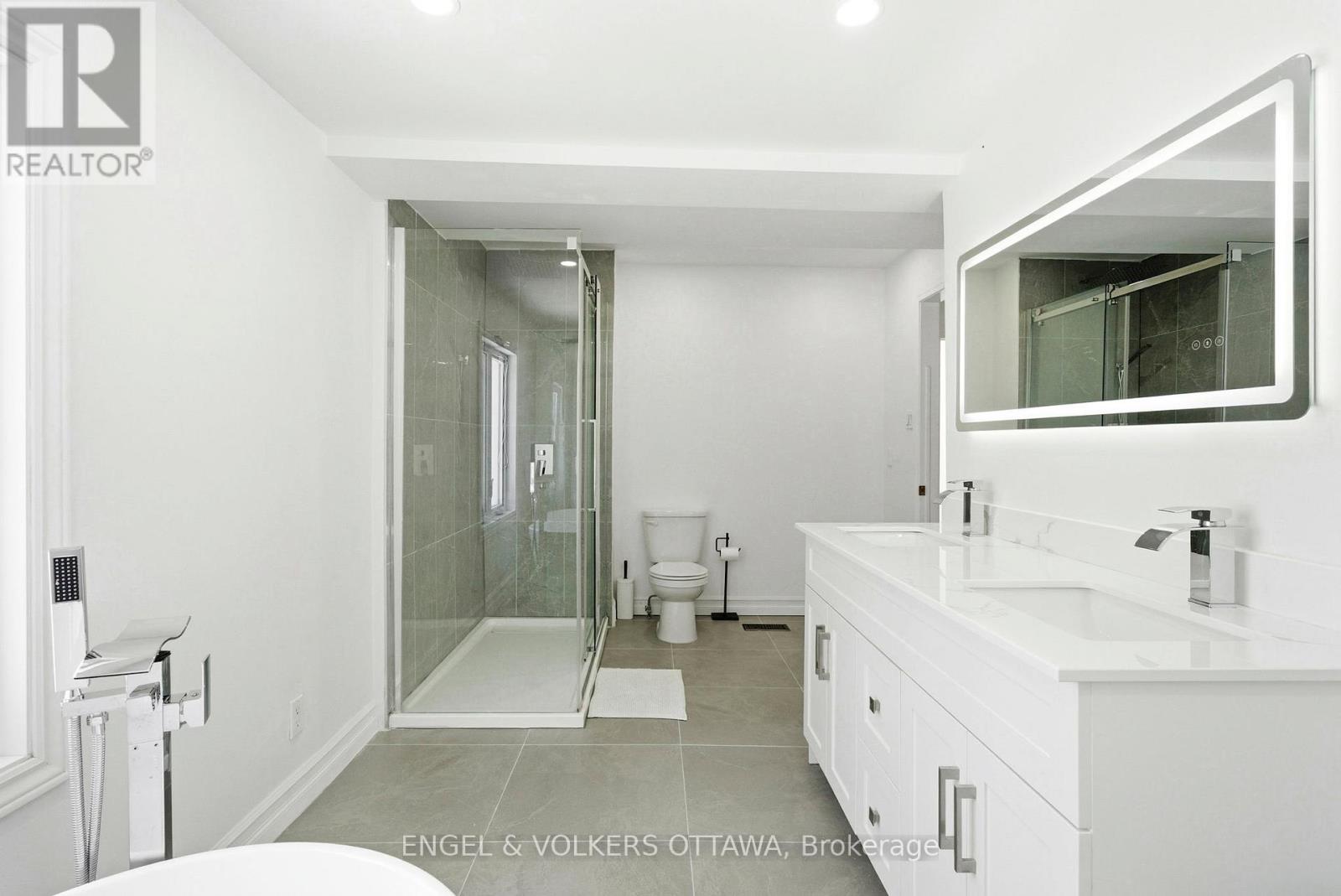 14120 County Road 13, North Stormont, Ontario  K0A 1R0 - Photo 20 - X12965452