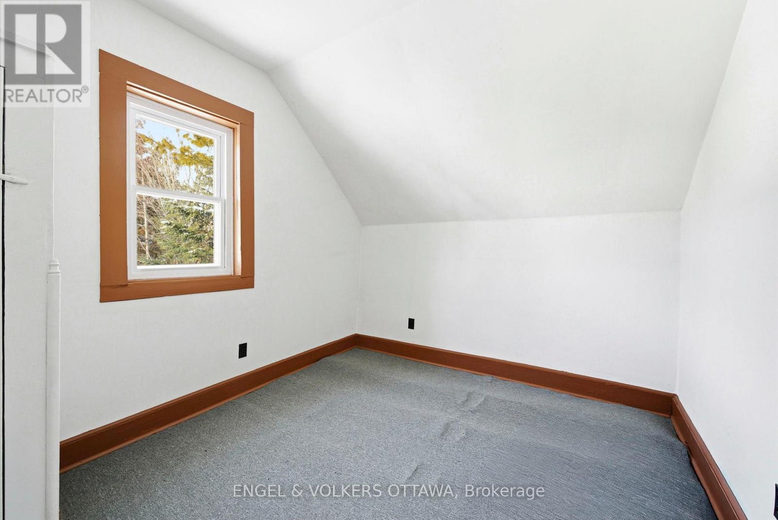 14120 County Road 13, North Stormont, Ontario  K0A 1R0 - Photo 30 - X12965452