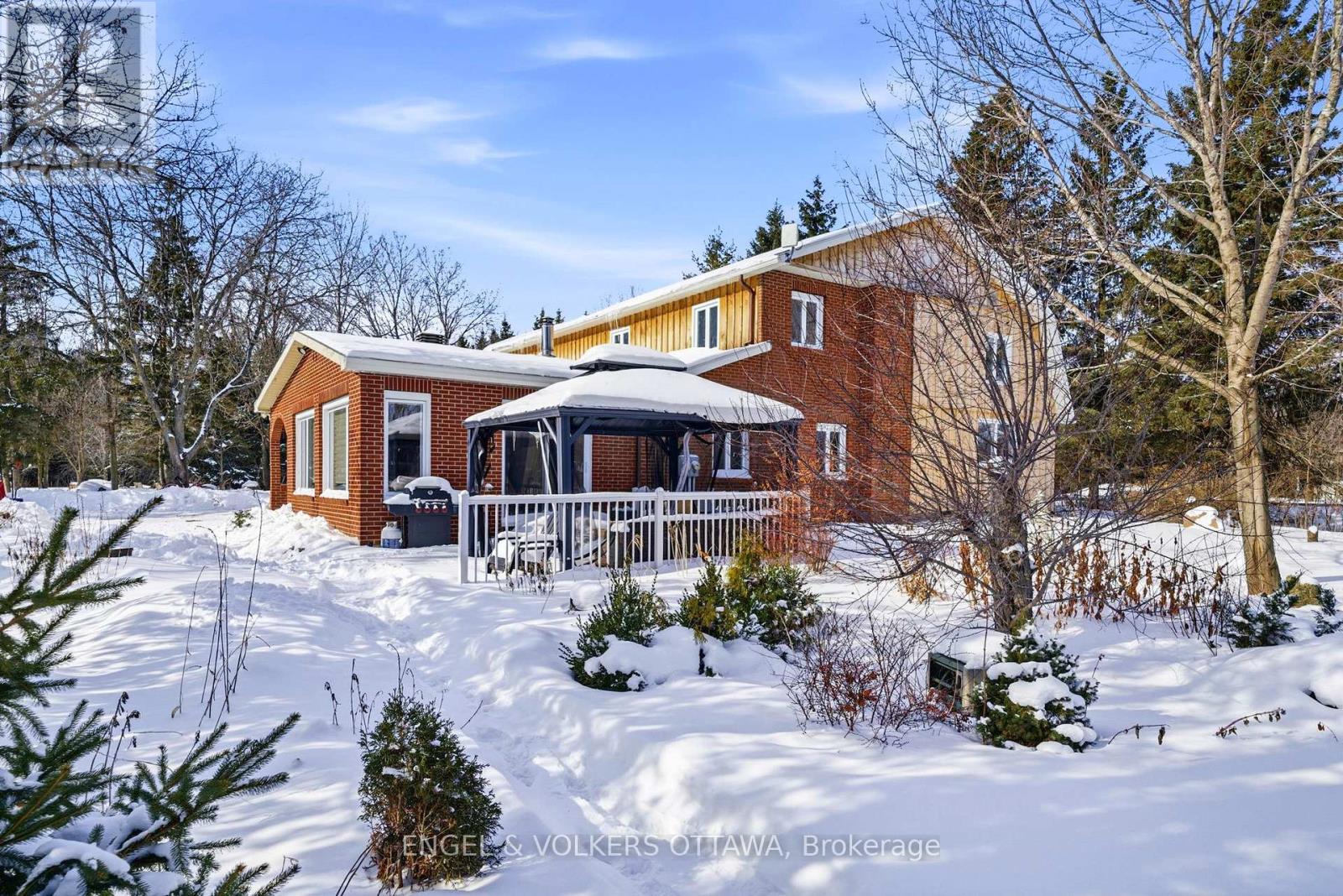 14120 County Road 13, North Stormont, Ontario  K0A 1R0 - Photo 34 - X12965452