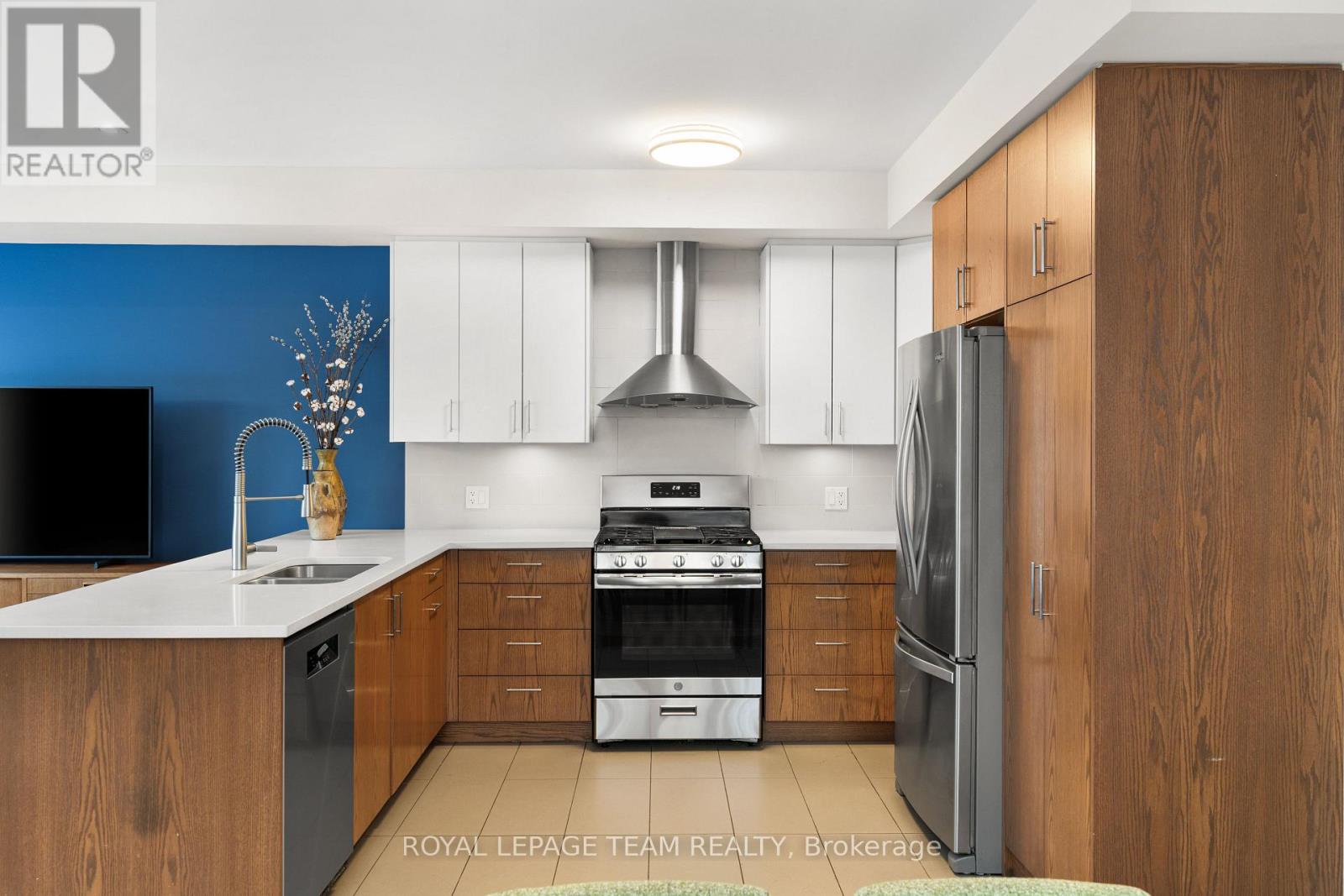 649 Churchill Avenue N, Ottawa, Ontario  K1Z 5G2 - Photo 8 - X12965578