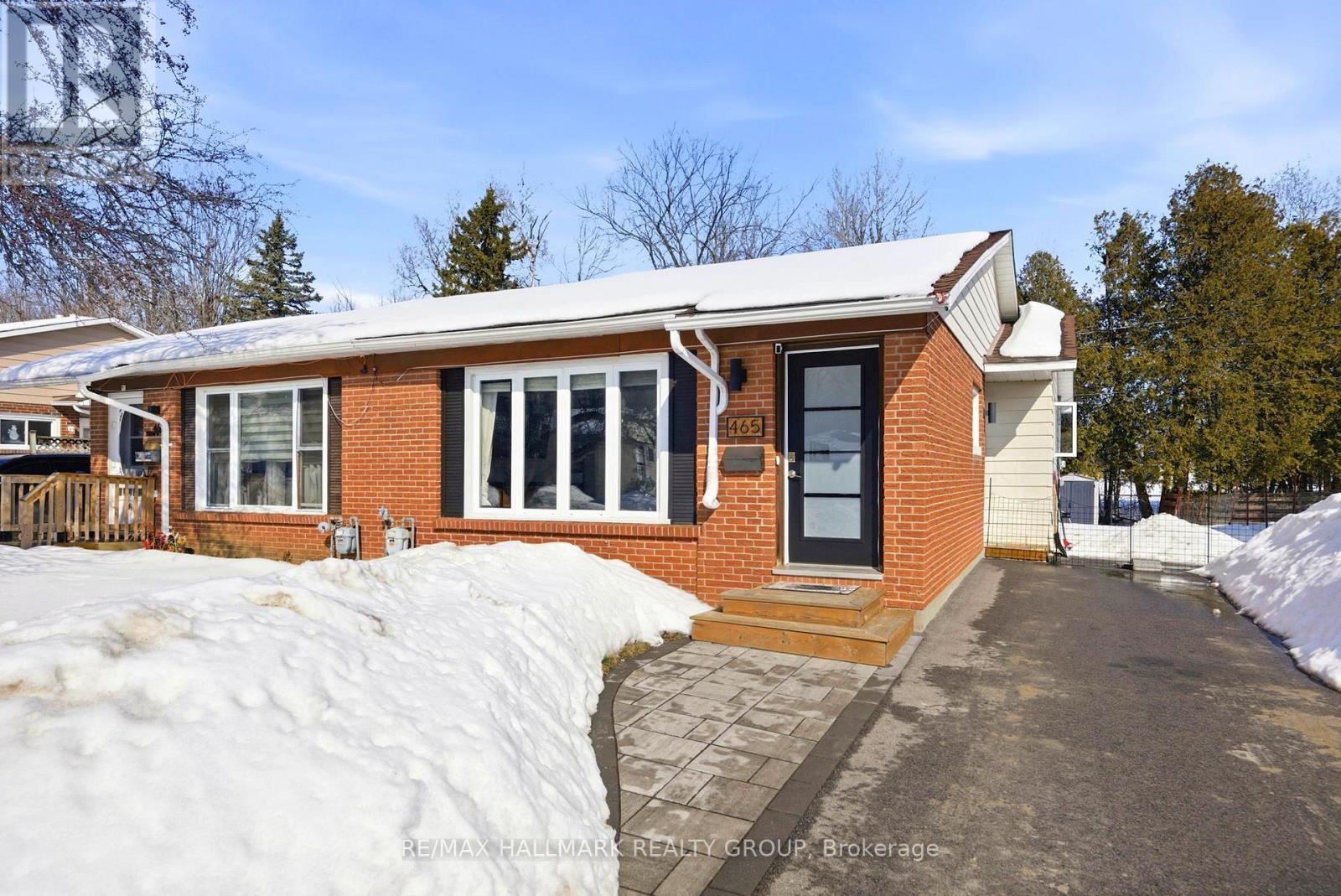 465 Joseph Street, Carleton Place, Ontario  K7C 3T8 - Photo 2 - X12965598