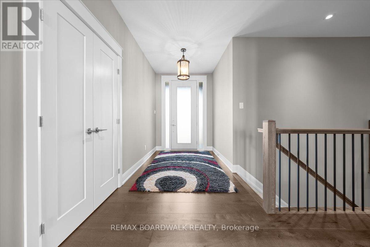 137 Coyles Drive S, Beckwith, Ontario  K0A 1B0 - Photo 4 - X12965600