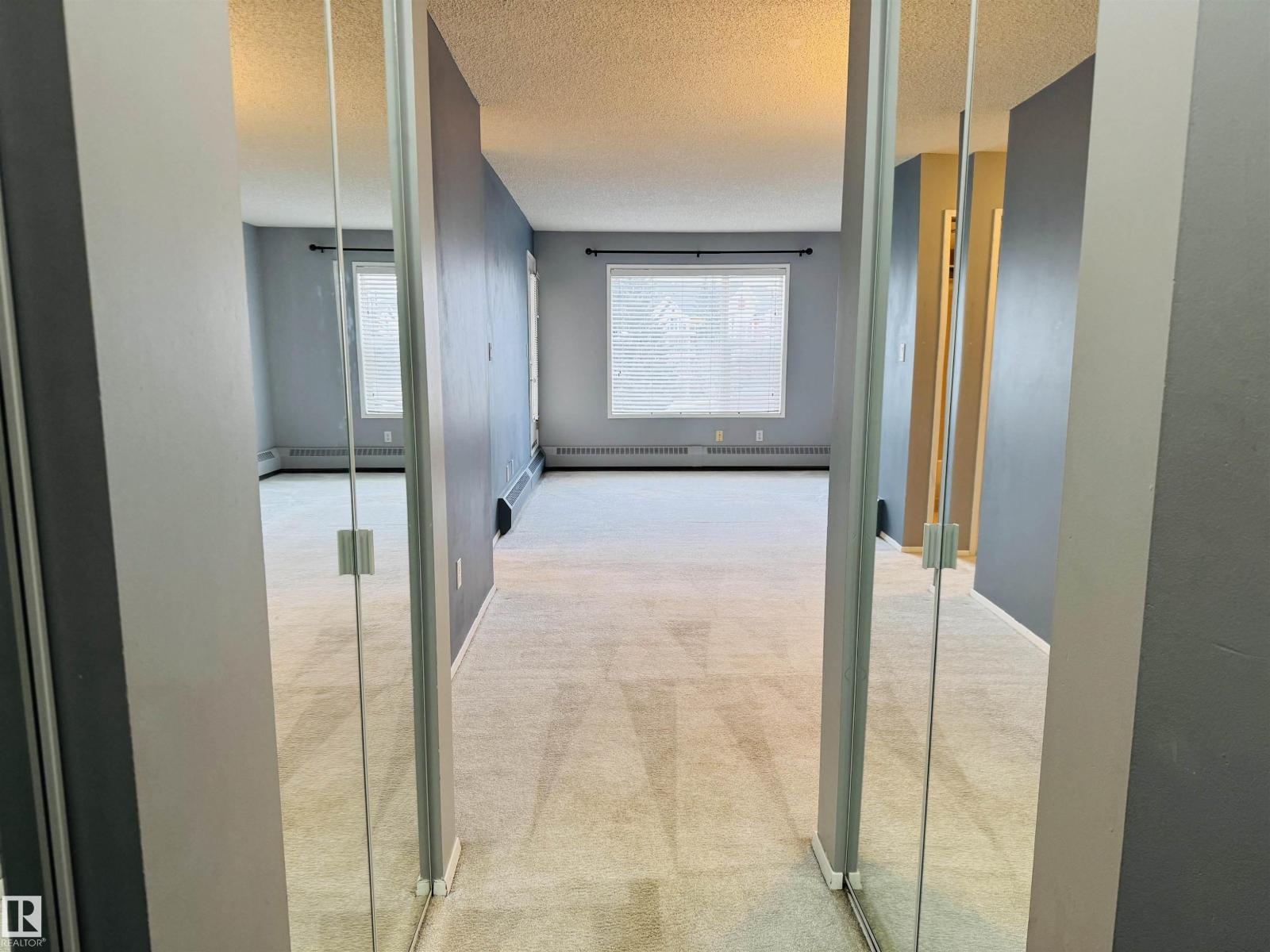 #347 10520 120 St Nw, Edmonton, Alberta  T5H 4L7 - Photo 3 - E4470297