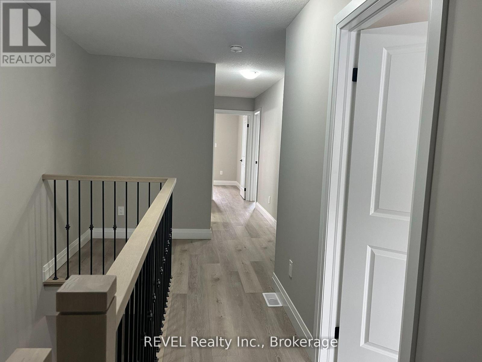 16 Keystone Trail, Welland, Ontario  L3B 0N8 - Photo 10 - X12965456