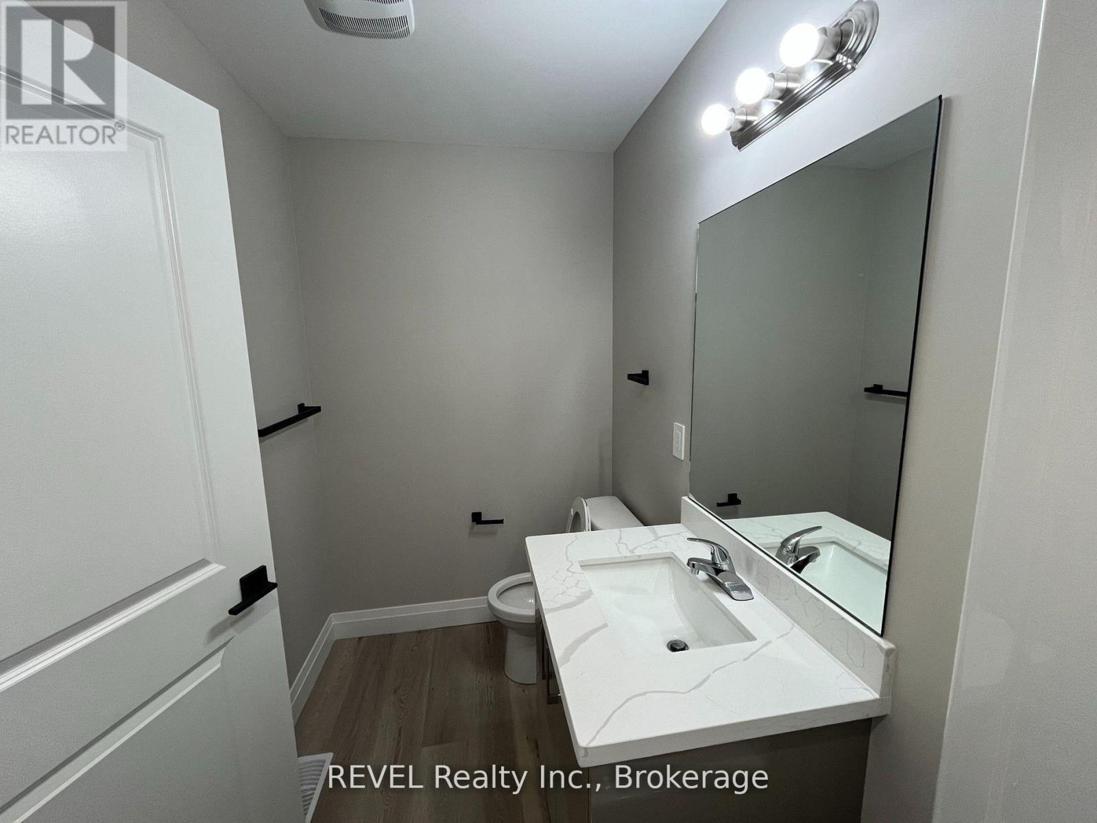 16 Keystone Trail, Welland, Ontario  L3B 0N8 - Photo 17 - X12965456