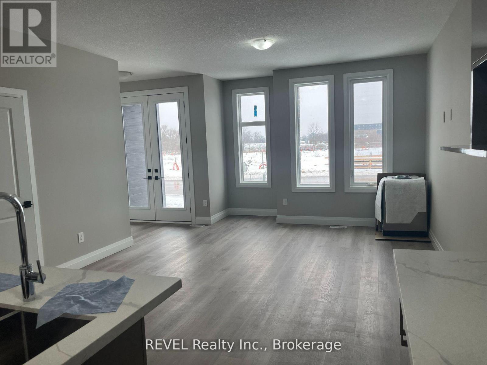 16 Keystone Trail, Welland, Ontario  L3B 0N8 - Photo 8 - X12965456