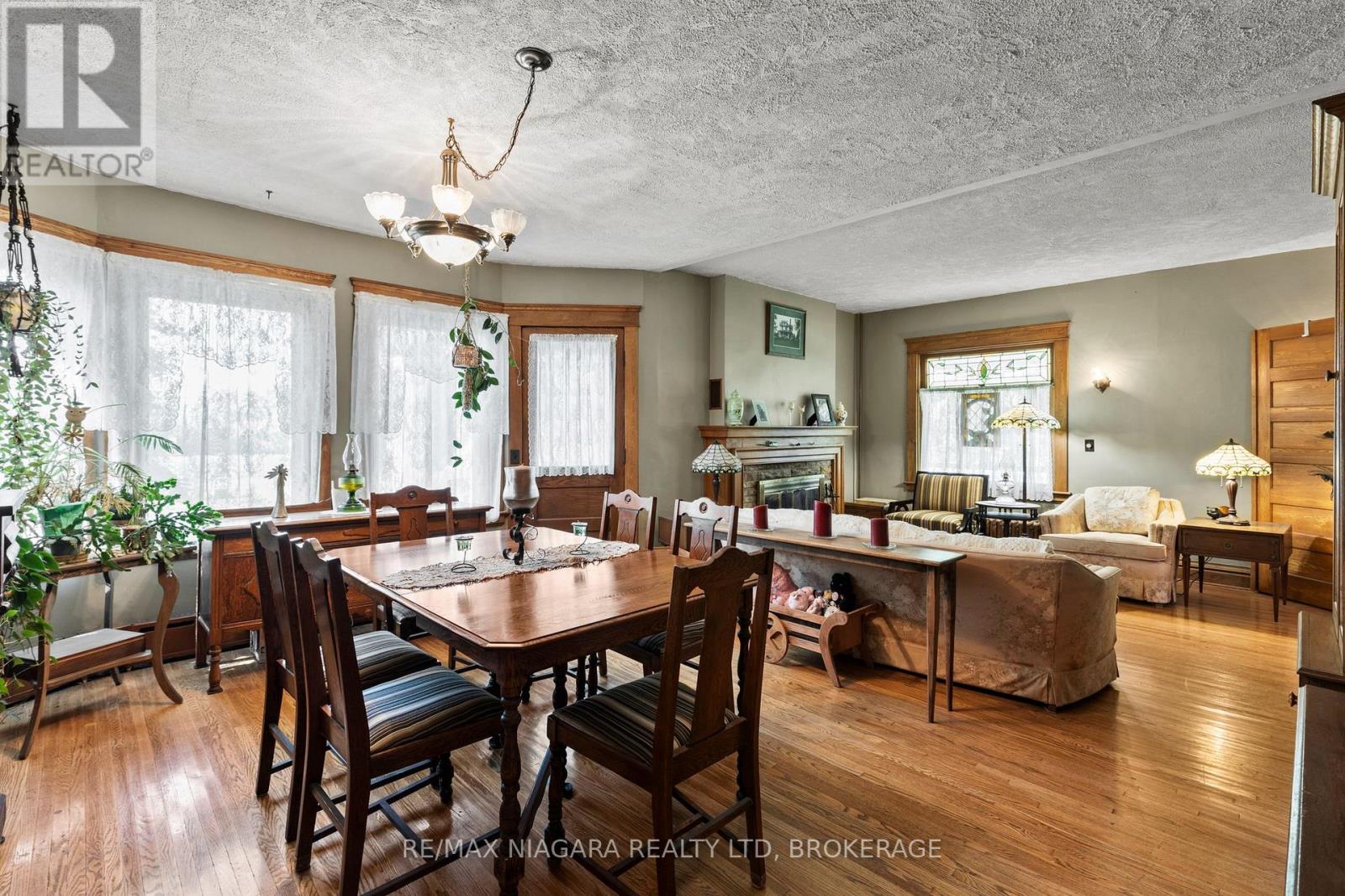 3362 Montrose Road, Fort Erie, Ontario  L3B 5N7 - Photo 8 - X12965458