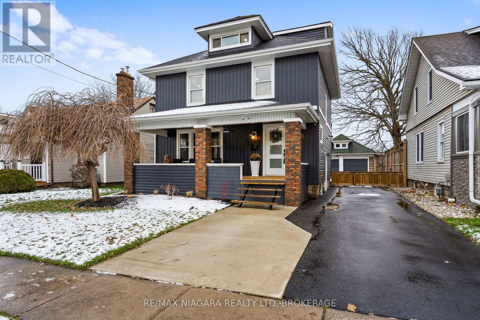 3560 Strang Drive, Niagara Falls, Ontario  L2G 6K4 - Photo 2 - X12965612