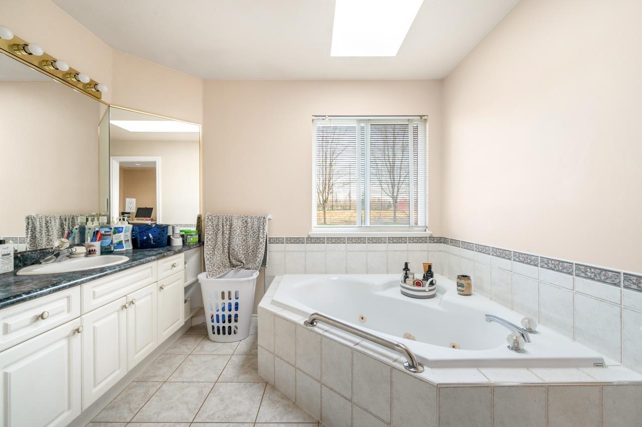 16988 103a Avenue, Surrey, British Columbia  V4N 4N9 - Photo 18 - R3107346