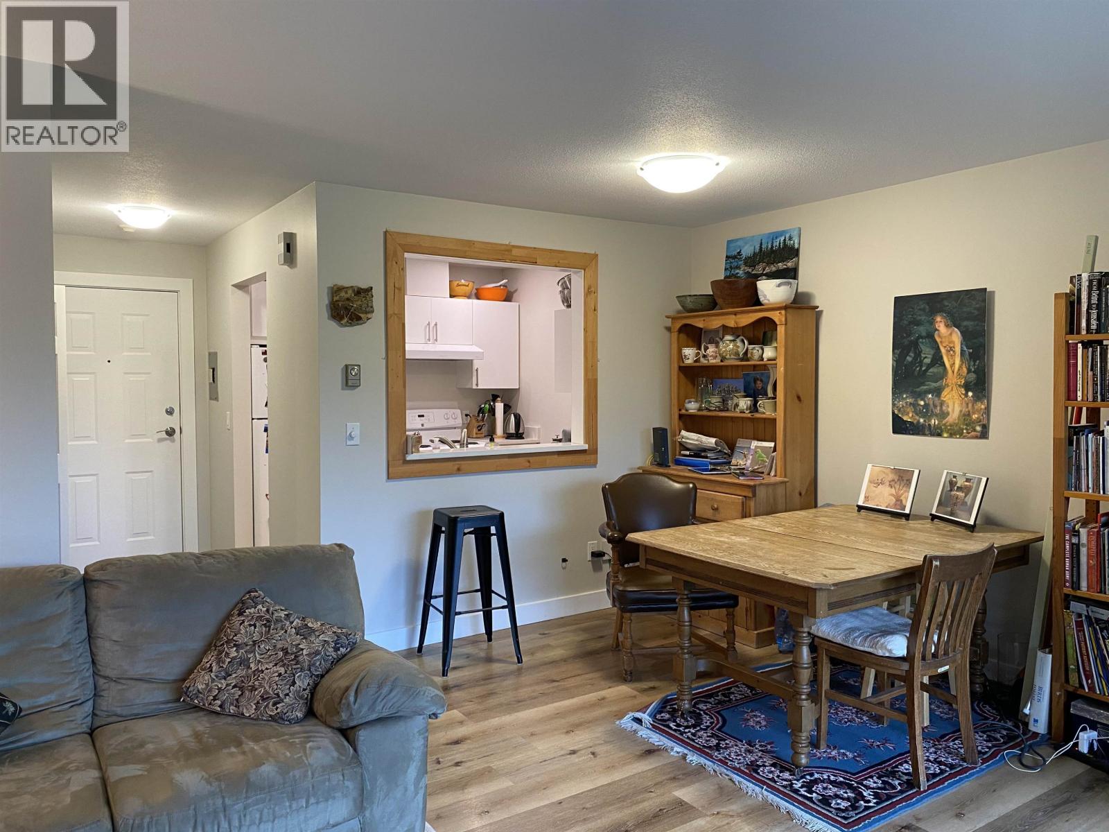 27 622 Farnham Road, Gibsons, British Columbia  V0N 1V8 - Photo 2 - R3104622