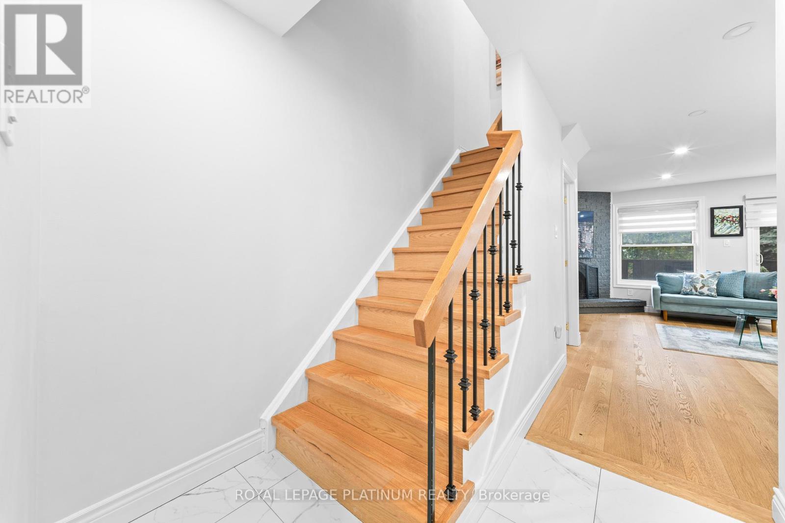 9 - 18 Cotton Downway, Toronto, Ontario  M2J 4V7 - Photo 3 - C12888128