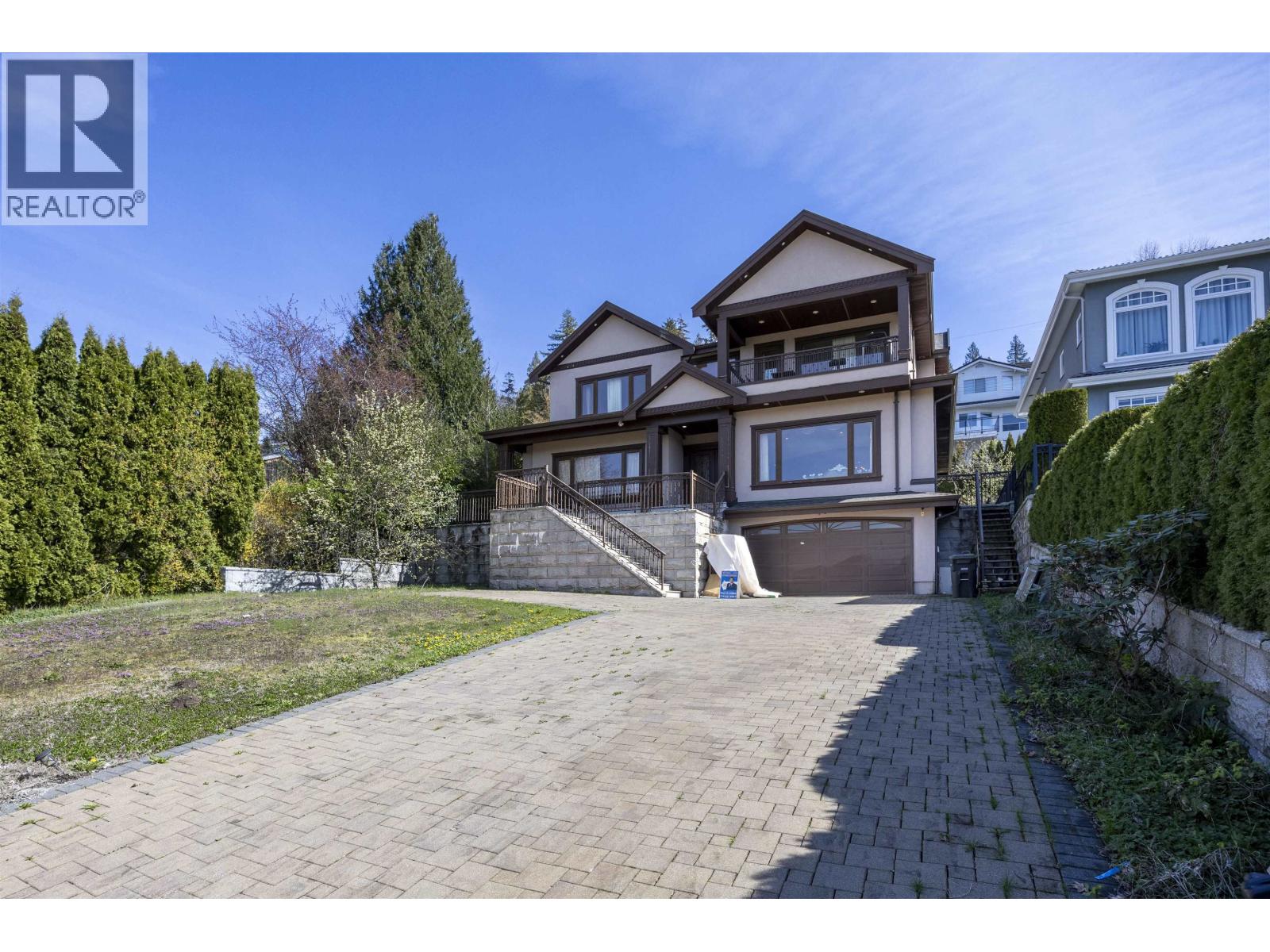 7282 Ridge Drive, Burnaby, British Columbia V5A 1B5 - Photo 3 - R3073550