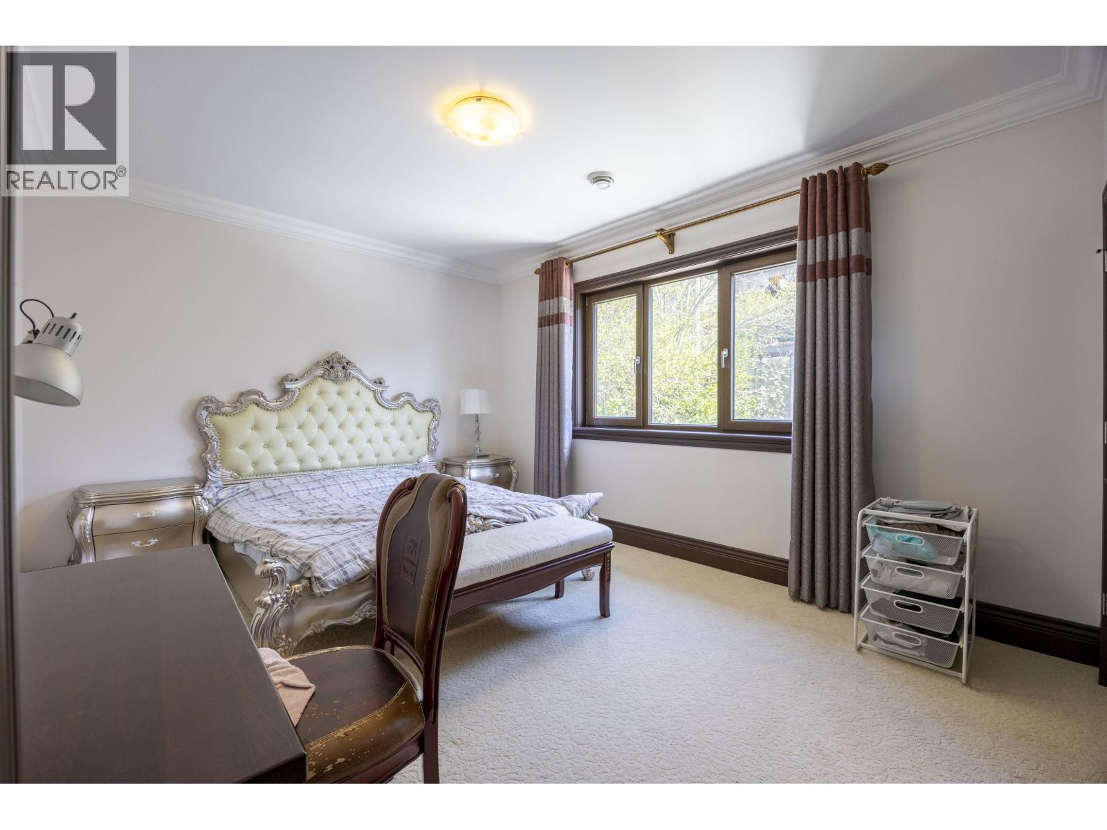 7282 Ridge Drive, Burnaby, British Columbia V5A 1B5 - Photo 13 - R3073550