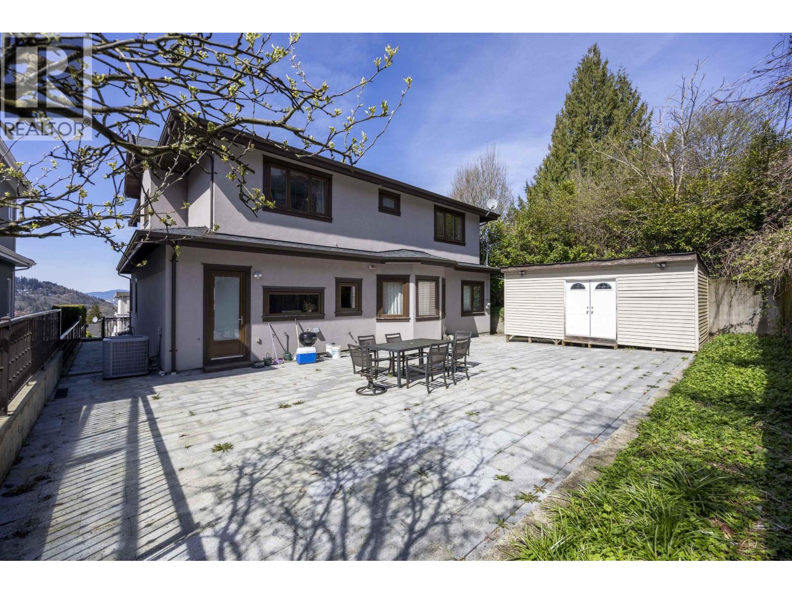 7282 Ridge Drive, Burnaby, British Columbia V5A 1B5 - Photo 6 - R3073550