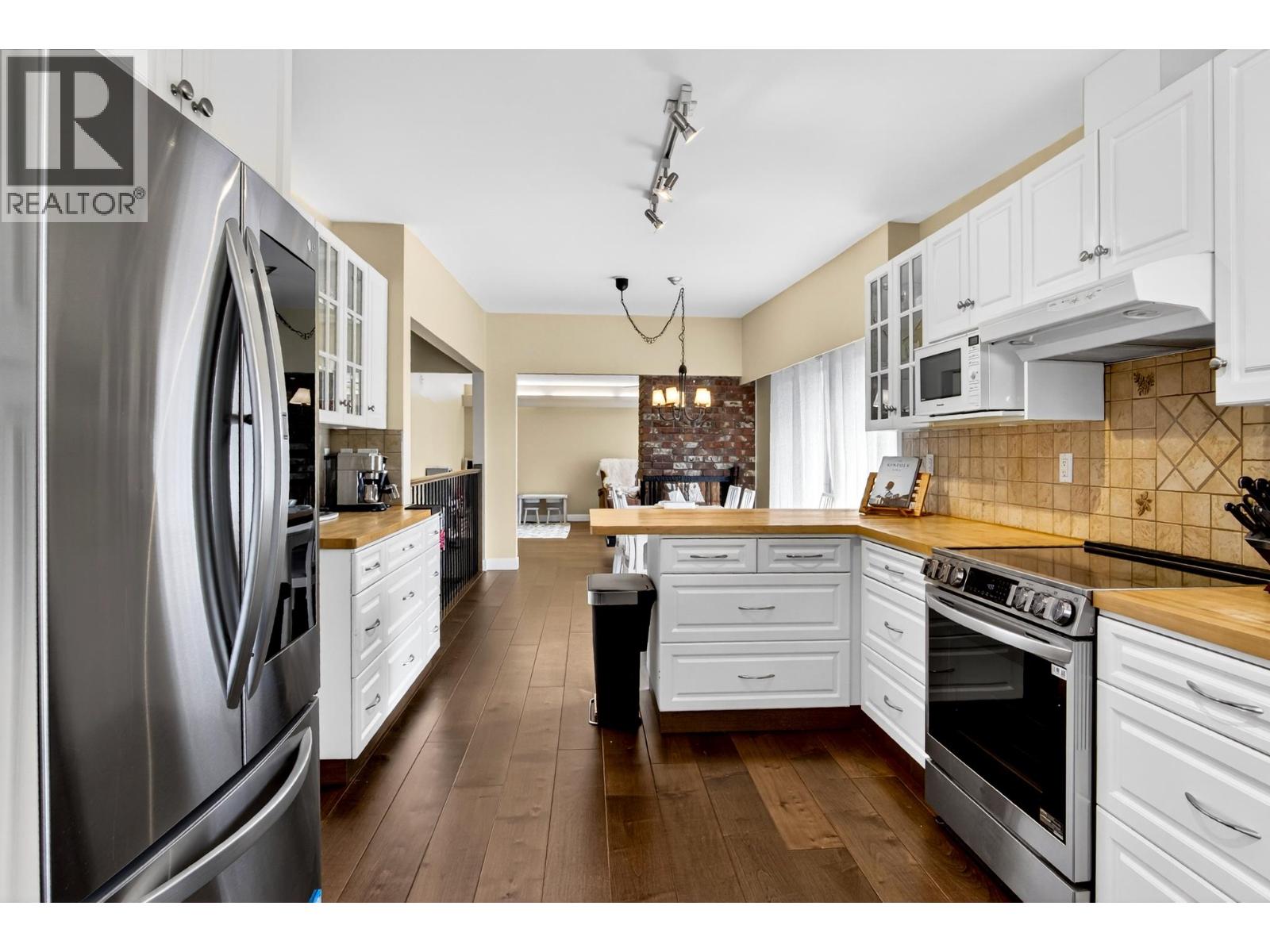 981 Kinsac Street, Coquitlam, British Columbia  V3J 4T8 - Photo 8 - R3107267