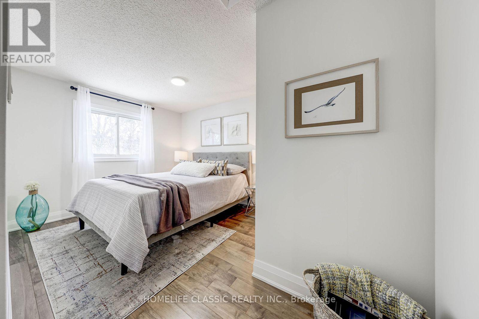 56 Gray Crescent, Richmond Hill, Ontario  L4C 5V5 - Photo 27 - N12960820