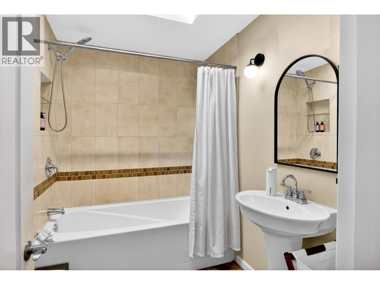 981 Kinsac Street, Coquitlam, British Columbia  V3J 4T8 - Photo 29 - R3107267