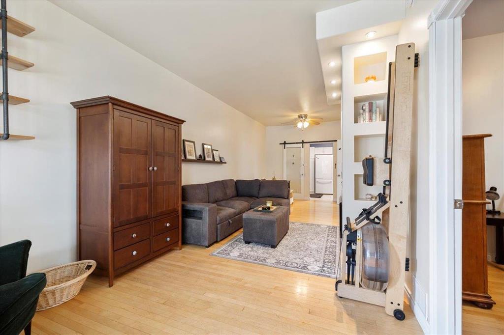 266 Parkview Street, Winnipeg, Manitoba  R3J 1S3 - Photo 2 - 202606485