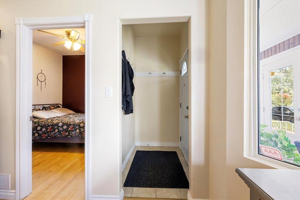 266 Parkview Street, Winnipeg, Manitoba  R3J 1S3 - Photo 4 - 202606485