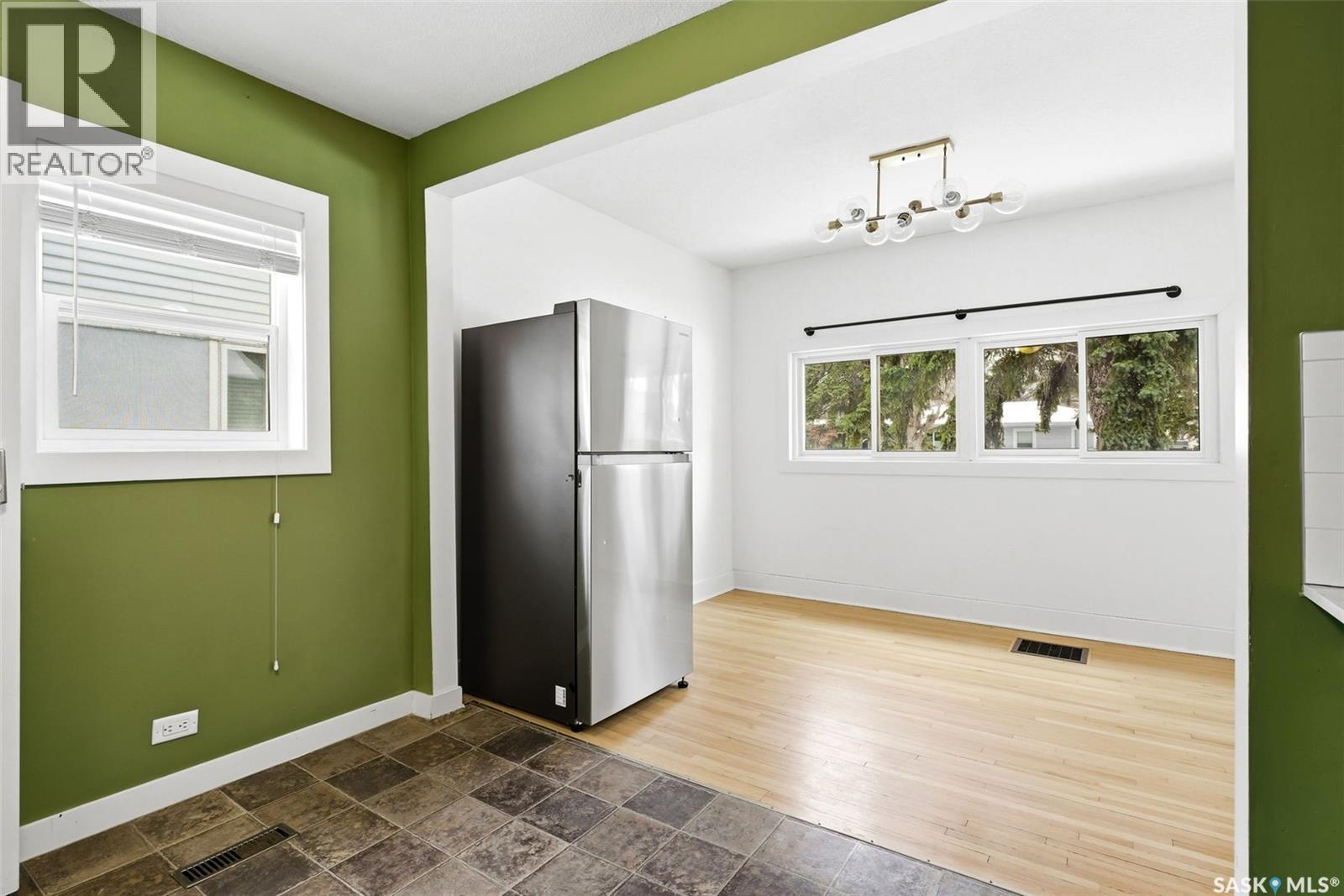 3246 Retallack Street, Regina, Saskatchewan  S4S 1T6 - Photo 11 - SK032250