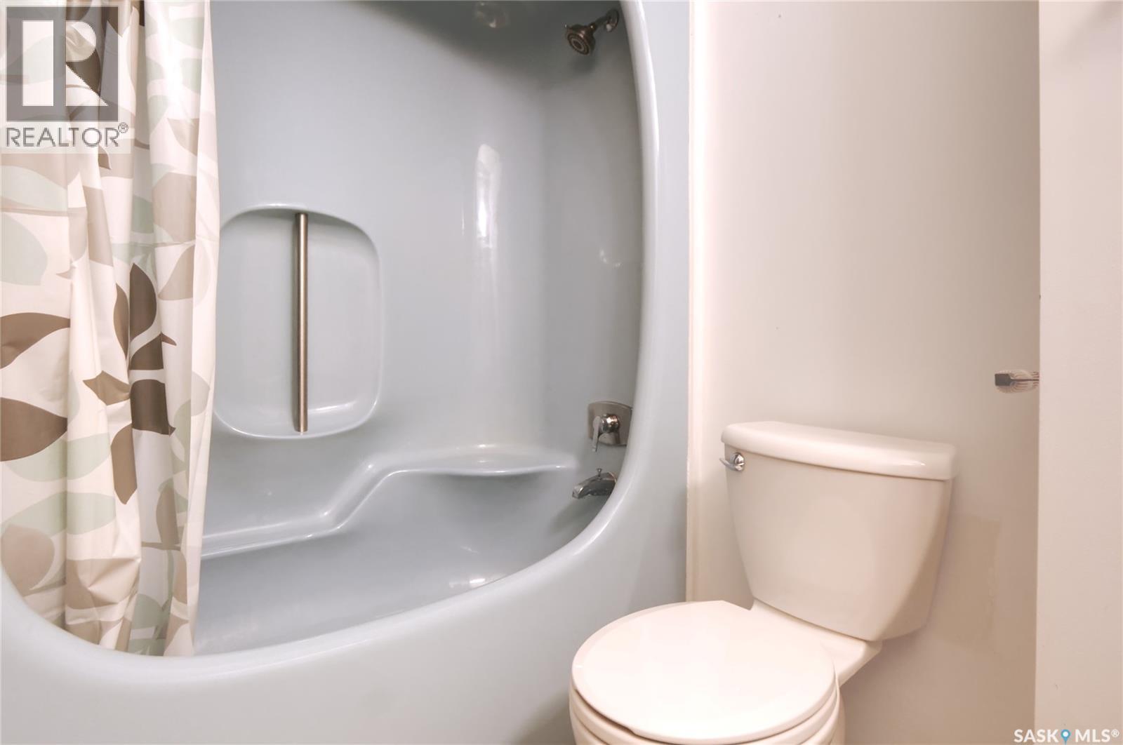 1008 Parklane Drive, Assiniboia, Saskatchewan  S0H 0B0 - Photo 15 - SK032248