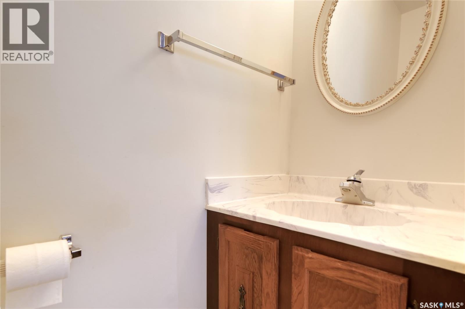 1008 Parklane Drive, Assiniboia, Saskatchewan  S0H 0B0 - Photo 21 - SK032248