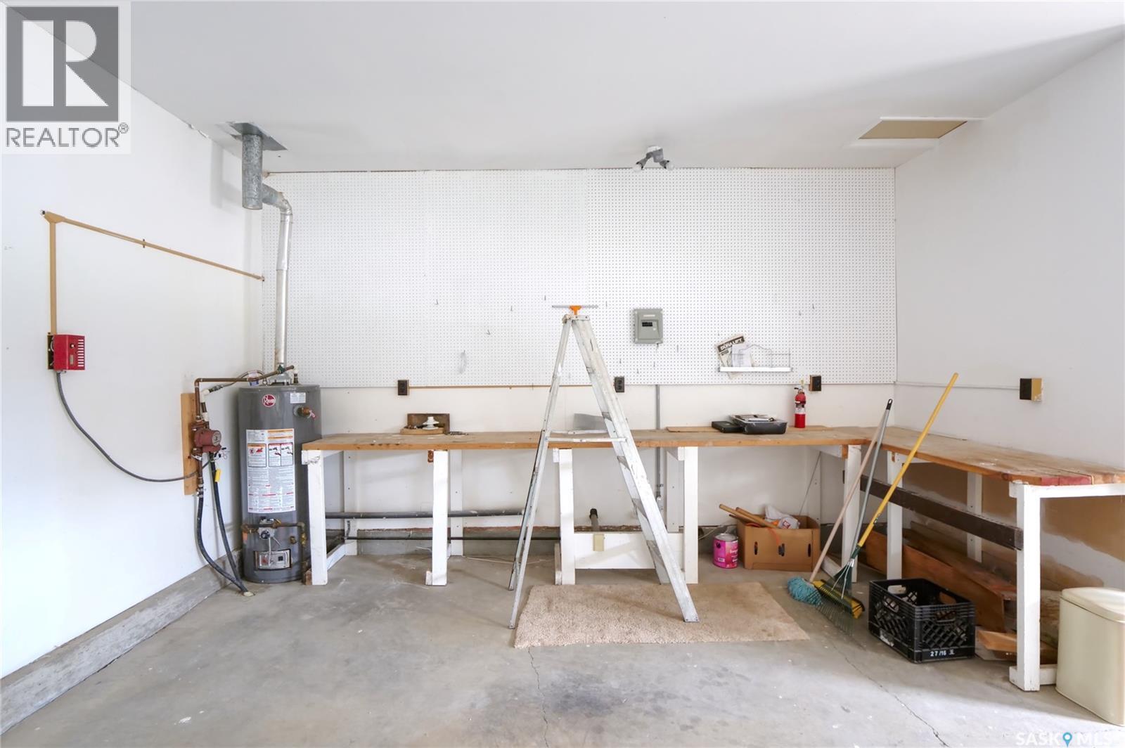 1008 Parklane Drive, Assiniboia, Saskatchewan  S0H 0B0 - Photo 33 - SK032248