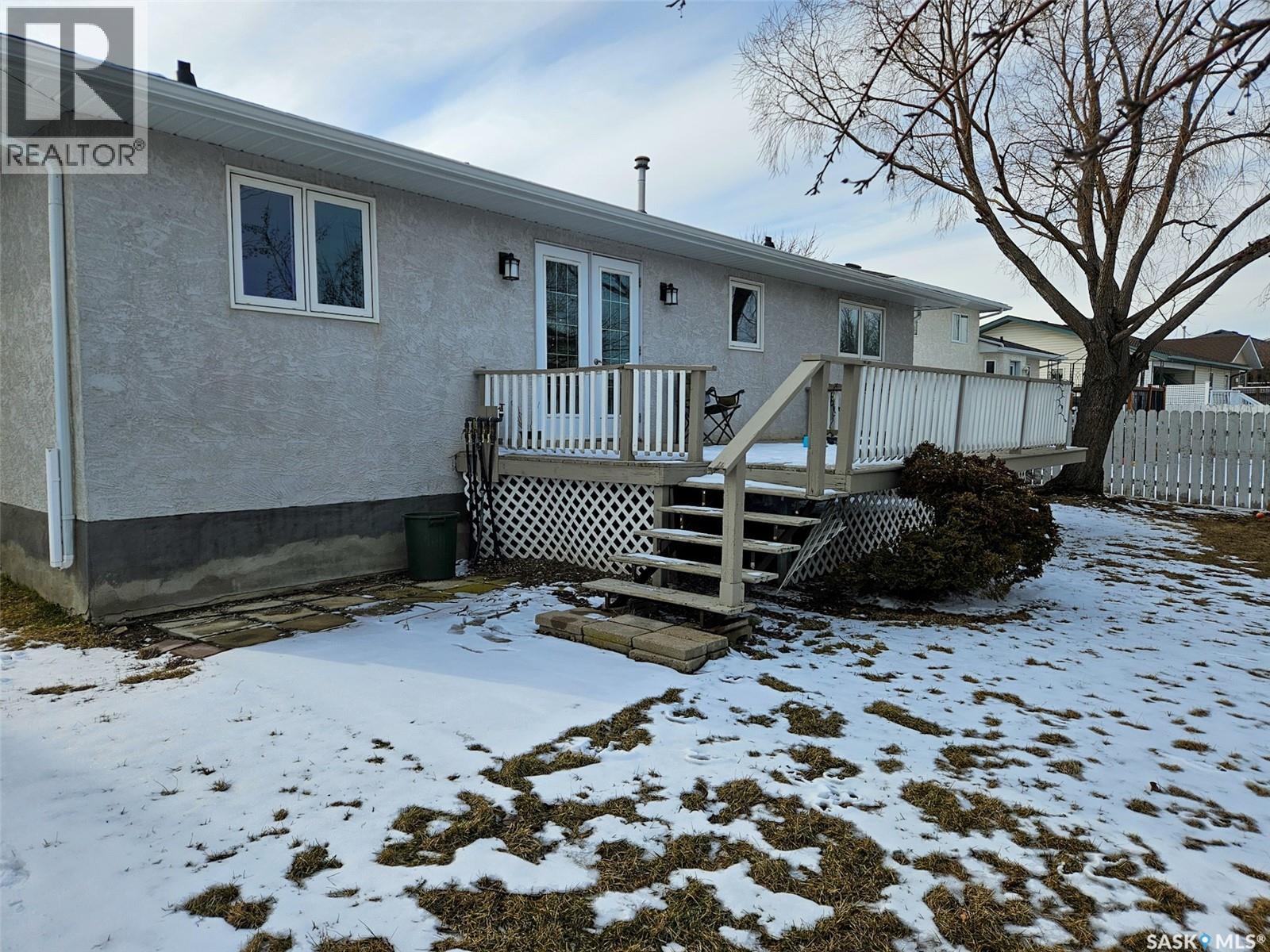 519 Palliser Drive, Swift Current, Saskatchewan  S9H 5C5 - Photo 24 - SK032247