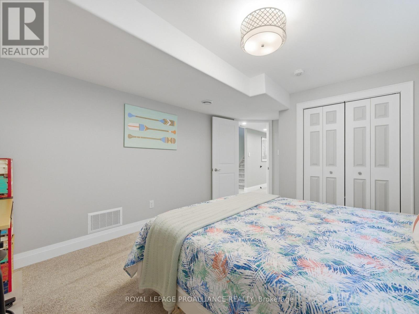 21 Woodburn Drive, Quinte West, Ontario  K8V 0C6 - Photo 34 - X12887278