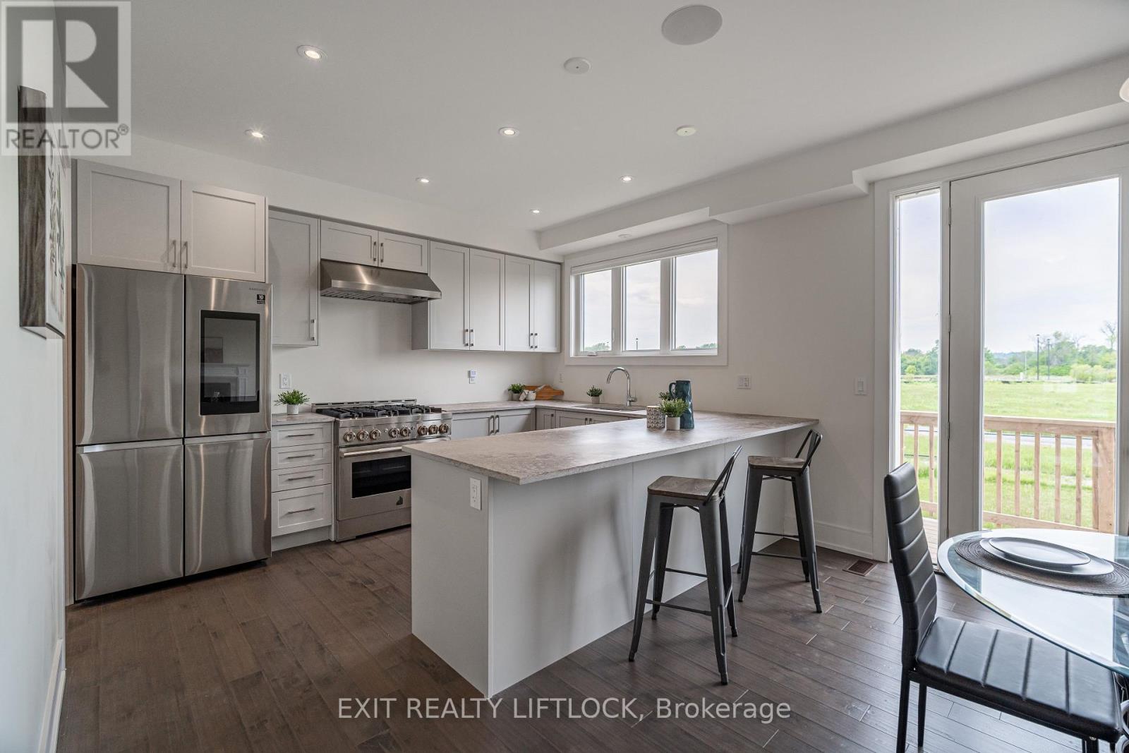 9 Wishing Well Lane, Otonabee-South Monaghan, Ontario  K9J 0K6 - Photo 11 - X12925120