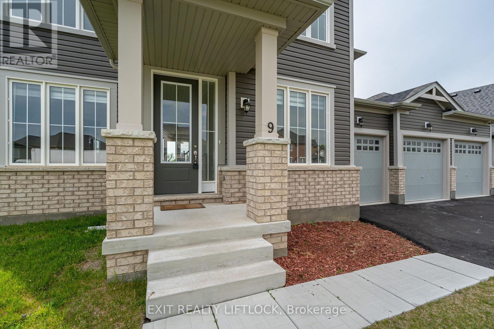 9 Wishing Well Lane, Otonabee-South Monaghan, Ontario  K9J 0K6 - Photo 3 - X12925120