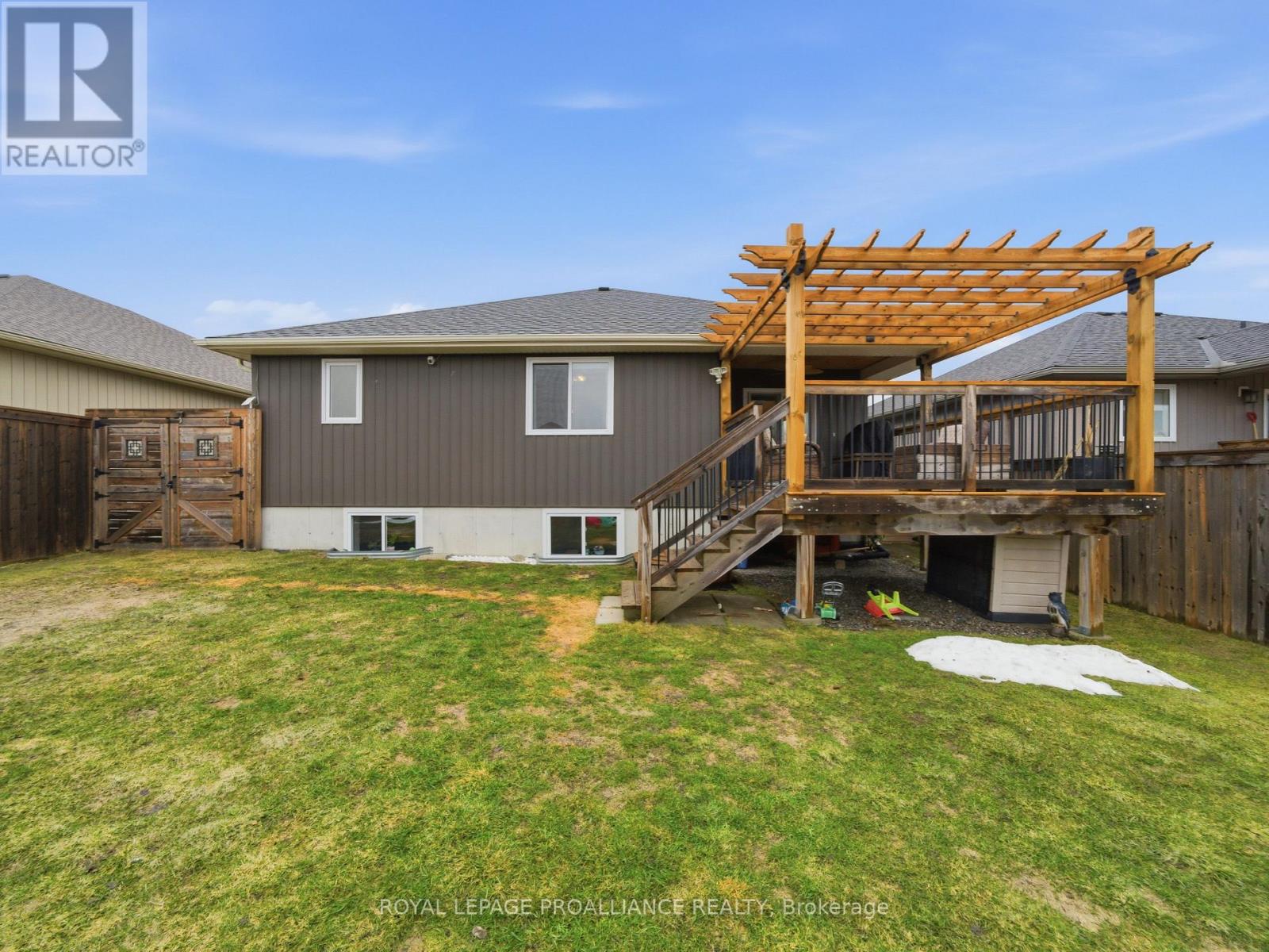 21 Woodburn Drive, Quinte West, Ontario  K8V 0C6 - Photo 44 - X12887278