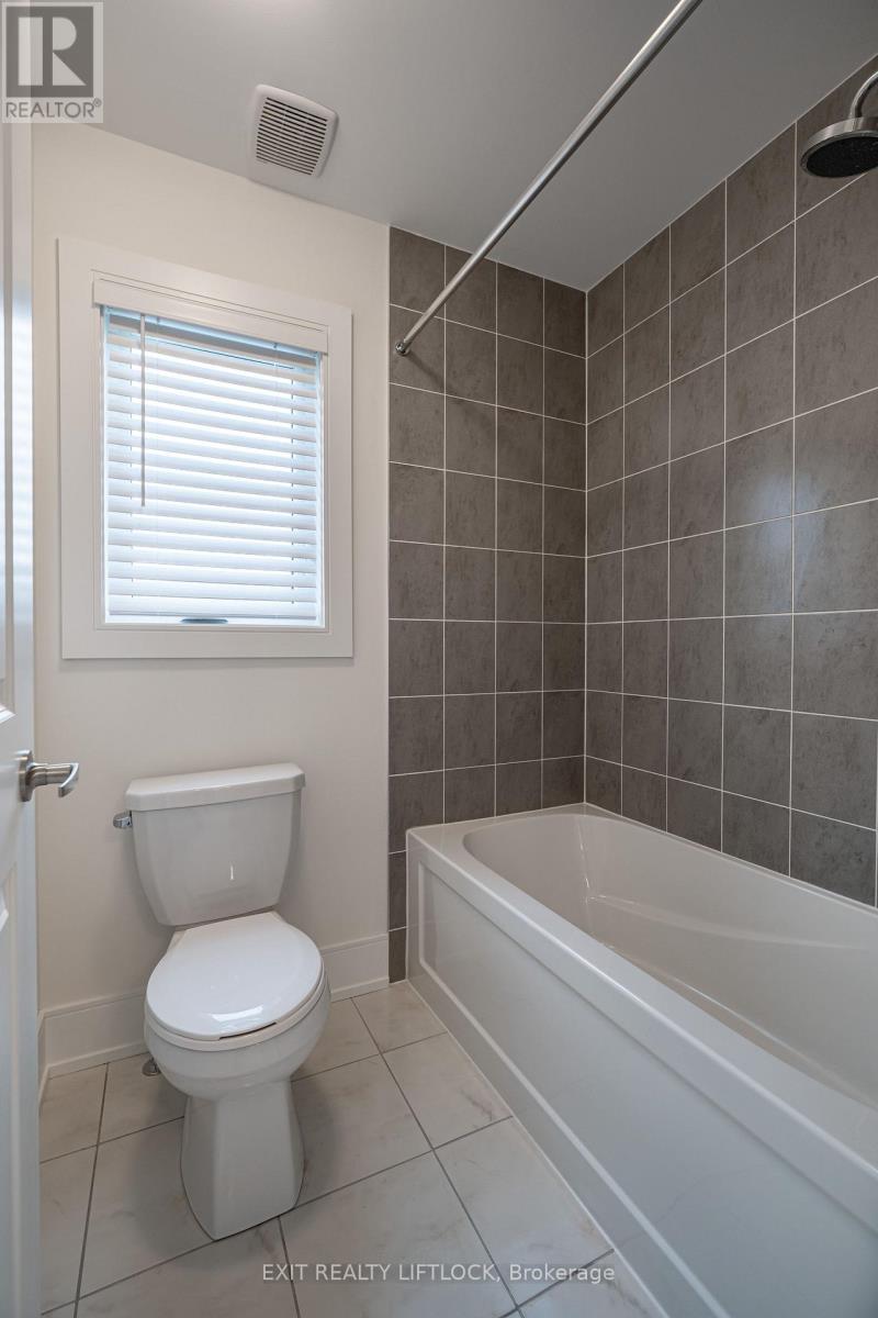 9 Wishing Well Lane, Otonabee-South Monaghan, Ontario  K9J 0K6 - Photo 24 - X12925120