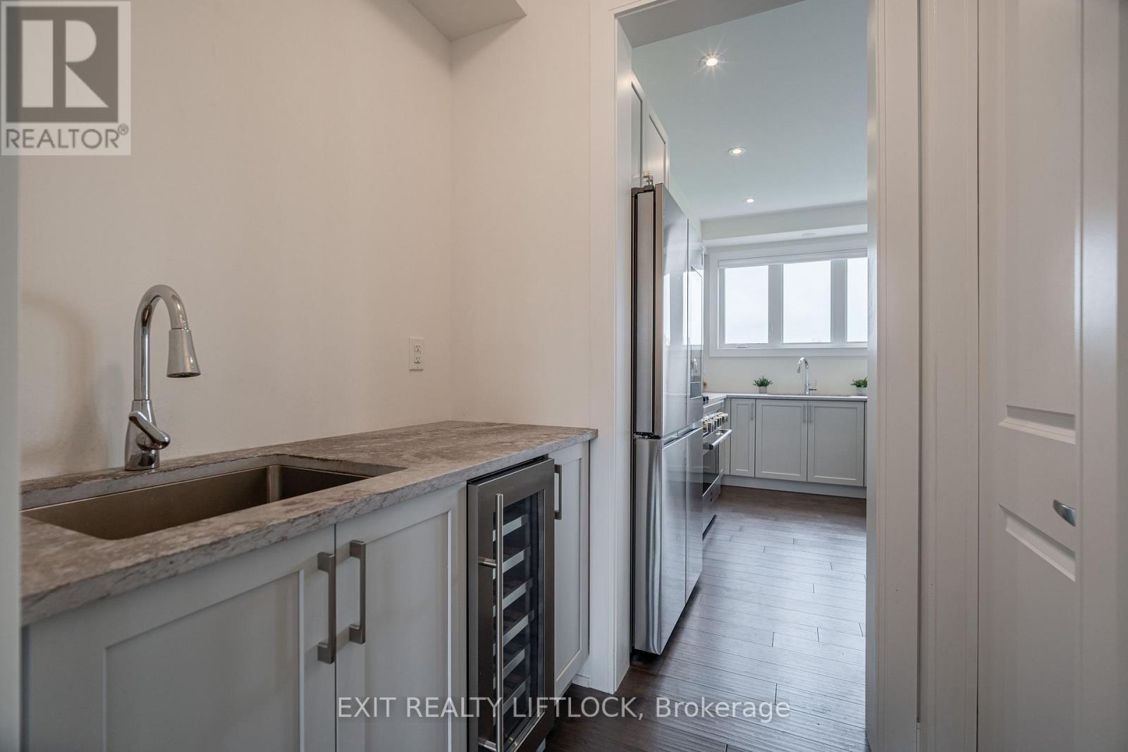 9 Wishing Well Lane, Otonabee-South Monaghan, Ontario  K9J 0K6 - Photo 14 - X12925120