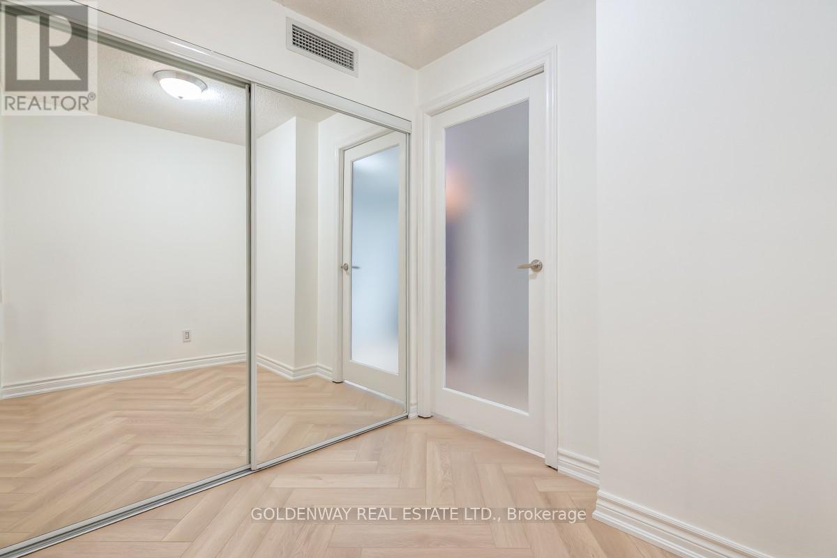 708 - 270 Wellington Street W, Toronto, Ontario  M5V 3P5 - Photo 14 - C12965442