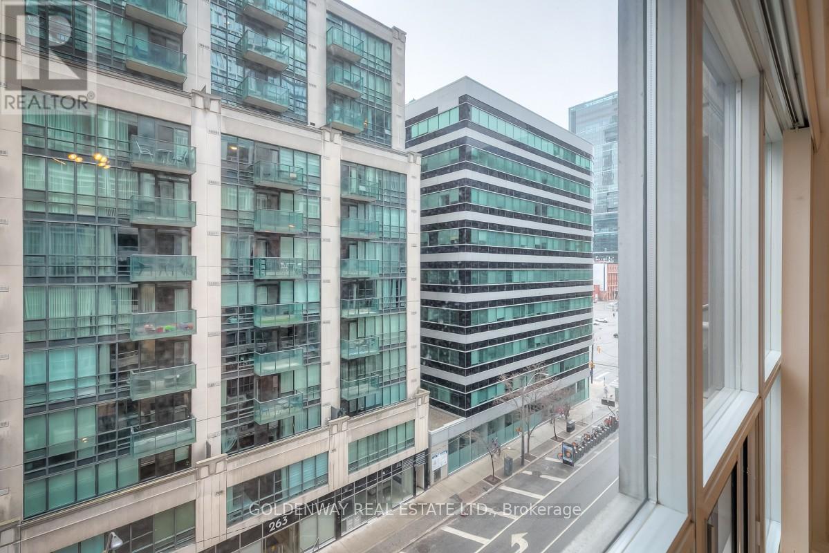 708 - 270 Wellington Street W, Toronto, Ontario  M5V 3P5 - Photo 2 - C12965442