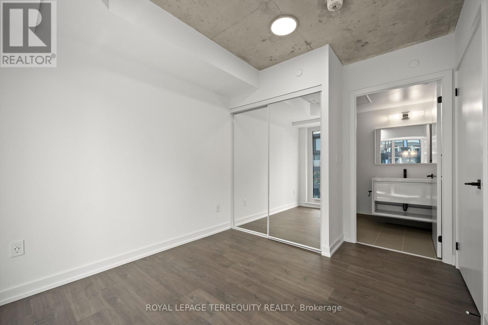 1303 - 2 Augusta Avenue, Toronto, Ontario M5V 0T3 - Photo 12 - C12965492