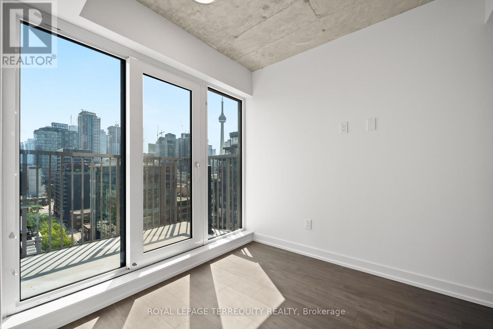 1303 - 2 Augusta Avenue, Toronto, Ontario M5V 0T3 - Photo 16 - C12965492